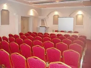 فندق Garni Junior 3*