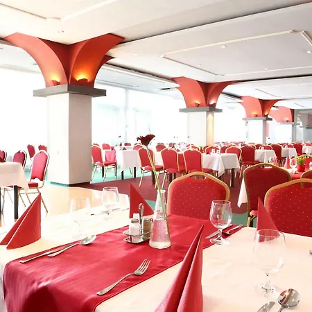 Отель Garni Junior 3*