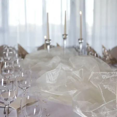 Garni Junior Hotell